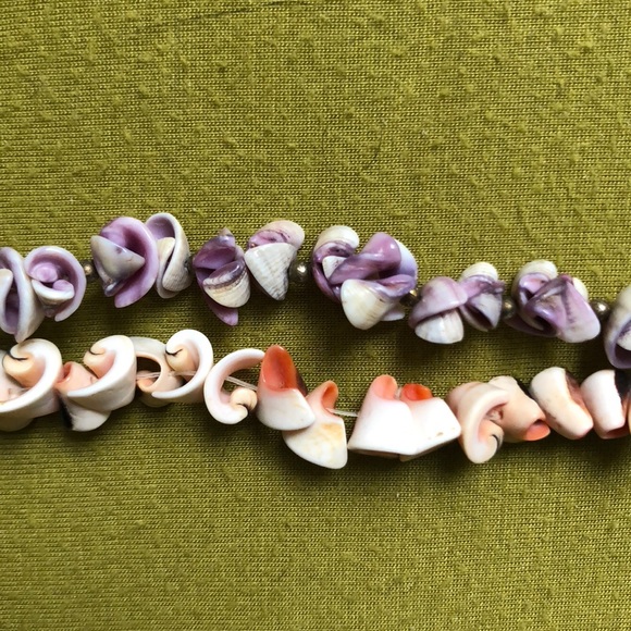 Shell Necklace Set - Picture 3 of 3